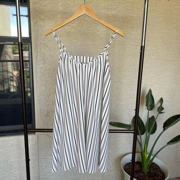 Saks Fifth Avenue Dresses & Skirts - saks fifth avenue sundress black white stripe spaghetti strap dress size M 000a